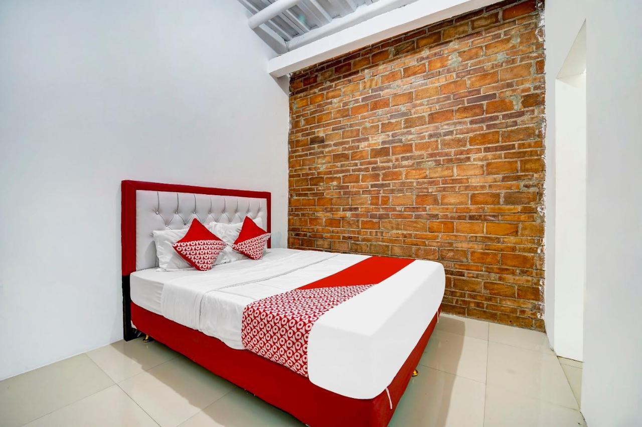 Super Oyo 91173 Guesthouse King Puntodewo Pakualaman Ngoại thất bức ảnh