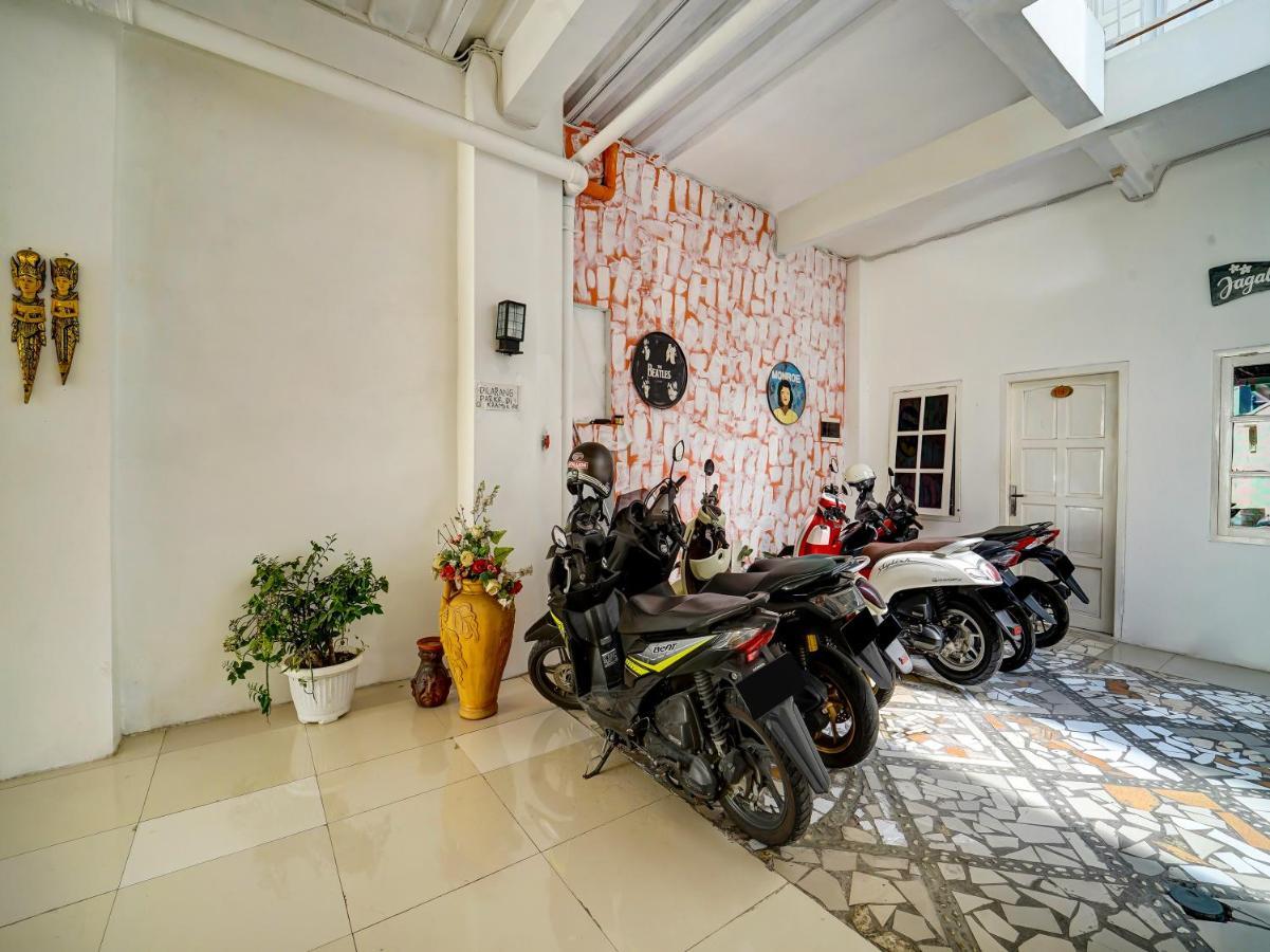 Super Oyo 91173 Guesthouse King Puntodewo Pakualaman Ngoại thất bức ảnh