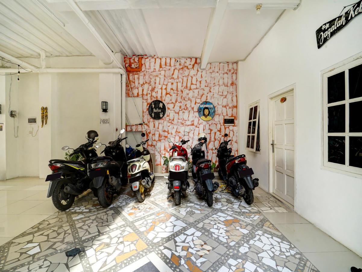 Super Oyo 91173 Guesthouse King Puntodewo Pakualaman Ngoại thất bức ảnh