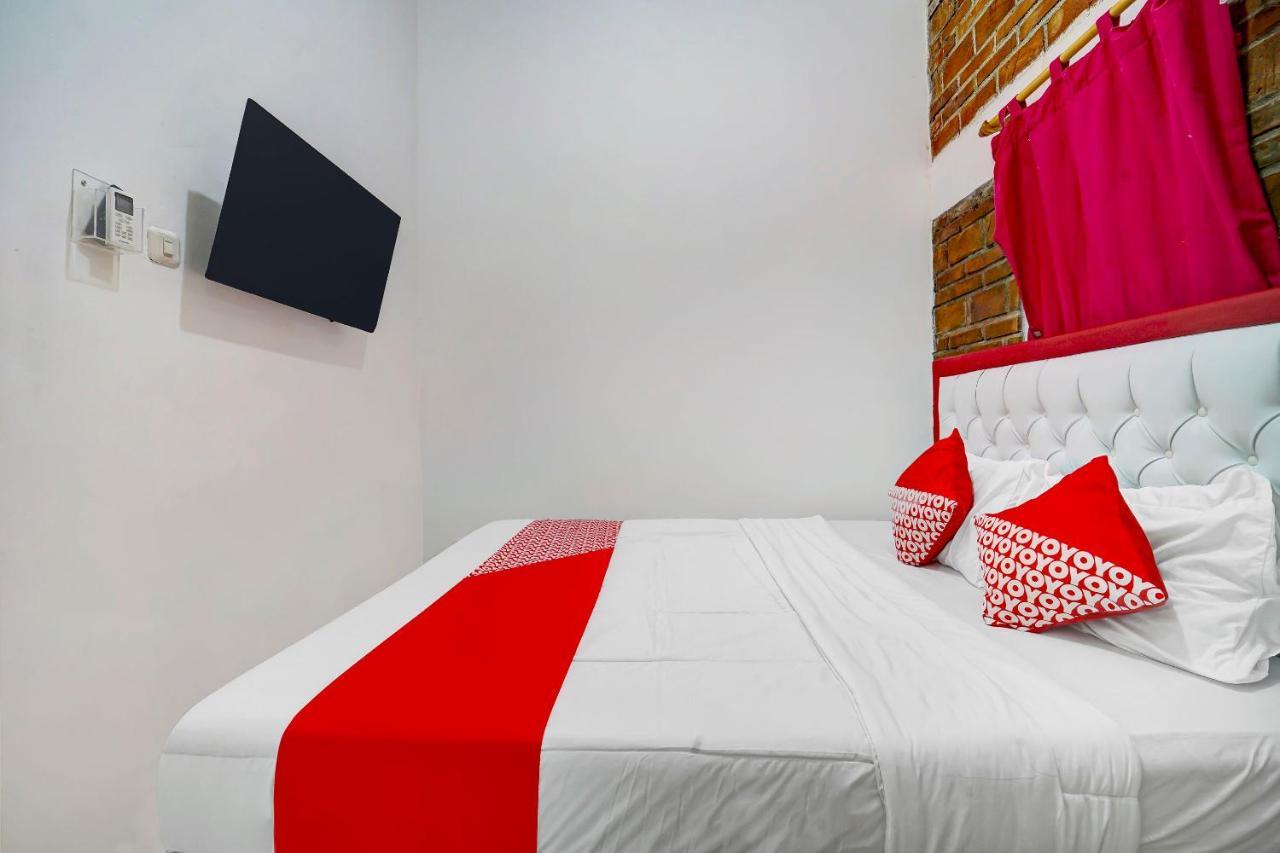 Super Oyo 91173 Guesthouse King Puntodewo Pakualaman Ngoại thất bức ảnh