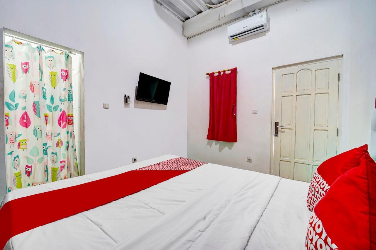 Super Oyo 91173 Guesthouse King Puntodewo Pakualaman Ngoại thất bức ảnh